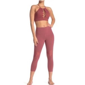 ALO High Waisted Coast Capri Mesh Detail Leggings XS